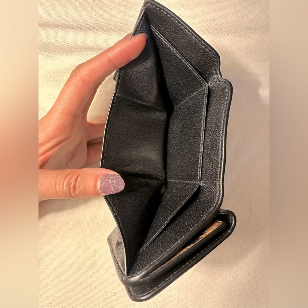 Genuine Leather Balenciaga Wallet - Picture 5 of 9